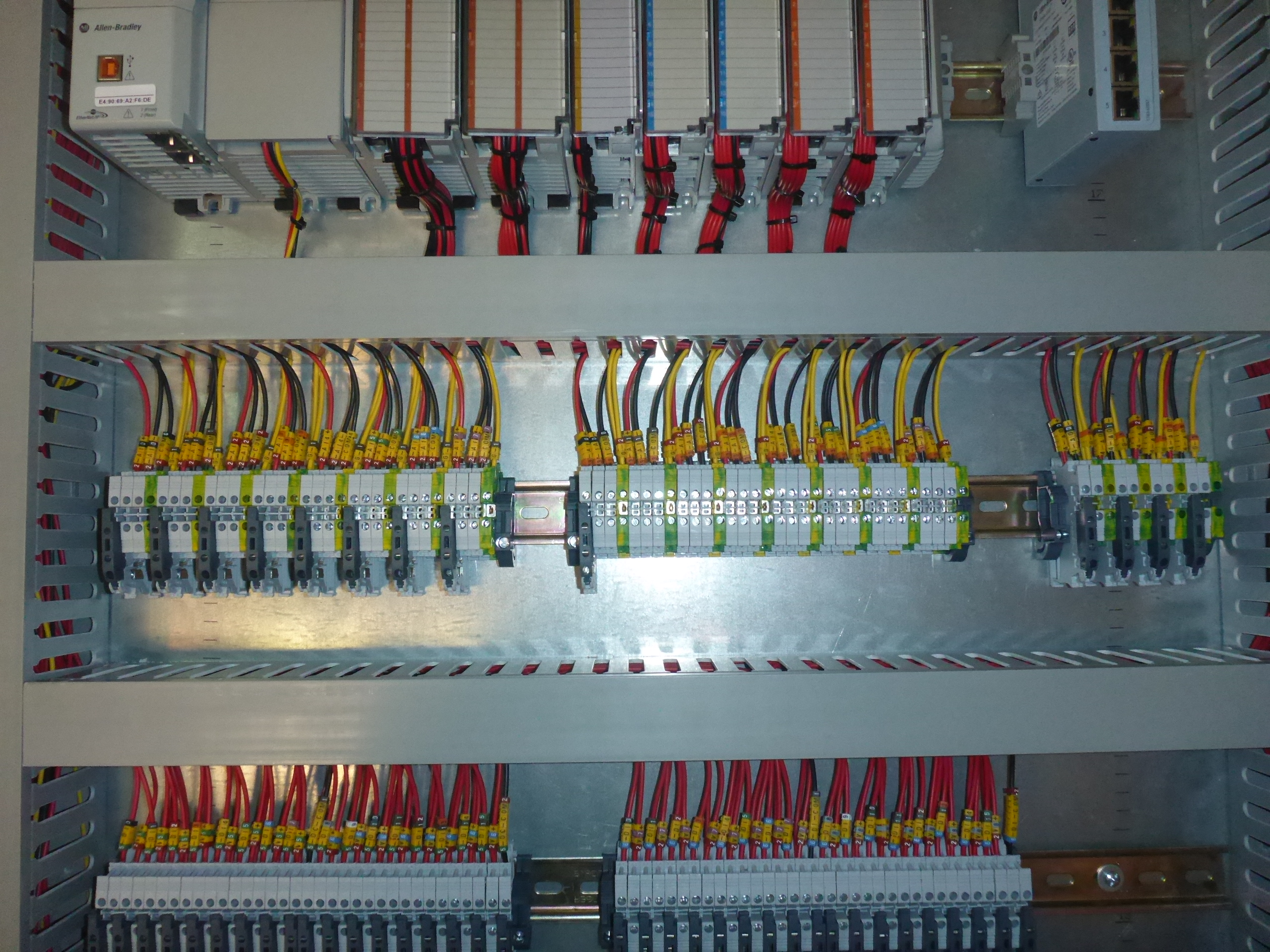 Sistemas Eléctricos